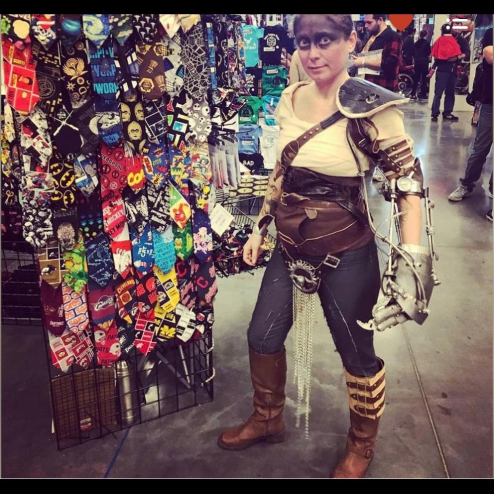 Mad Max Fury Road Halloween Costume, Furiosa Arm